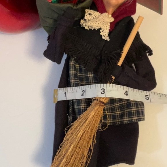 BYERS CHOICE DOLL 2004 NWOT - Picture 6 of 7